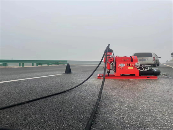 崇义马路路基路面开裂下沉注浆加固灌浆